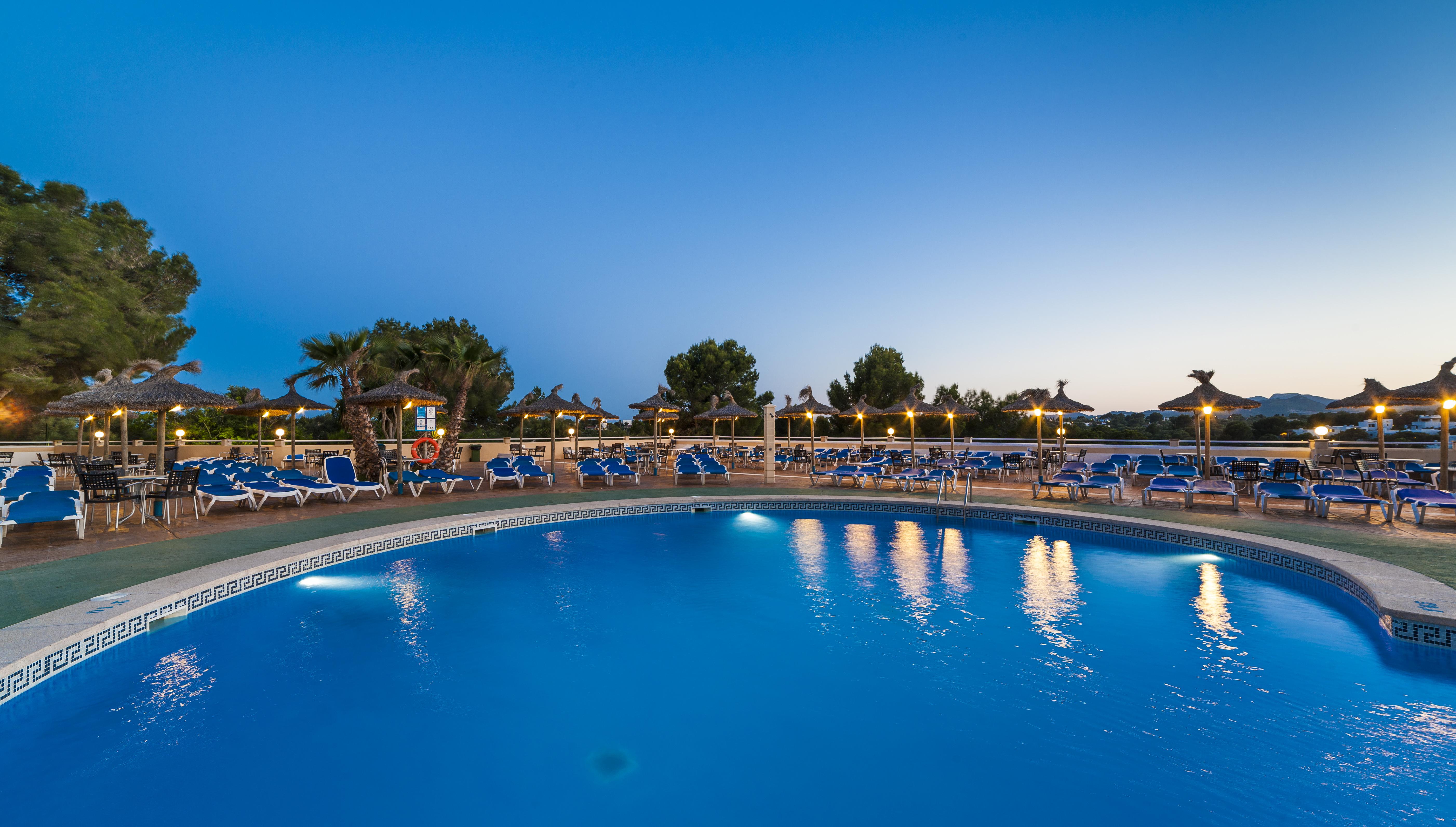 Globales Samoa Hotel Calas de Mallorca Exterior photo